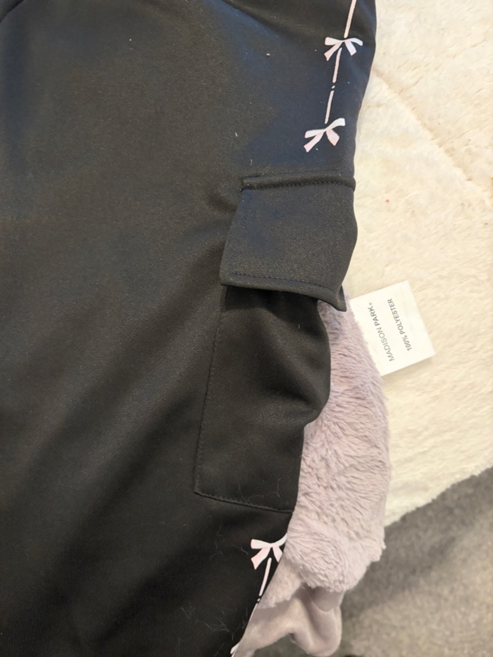 Black Active cargo Pants with Arrow & Bow Detail - Picture 5 of 8